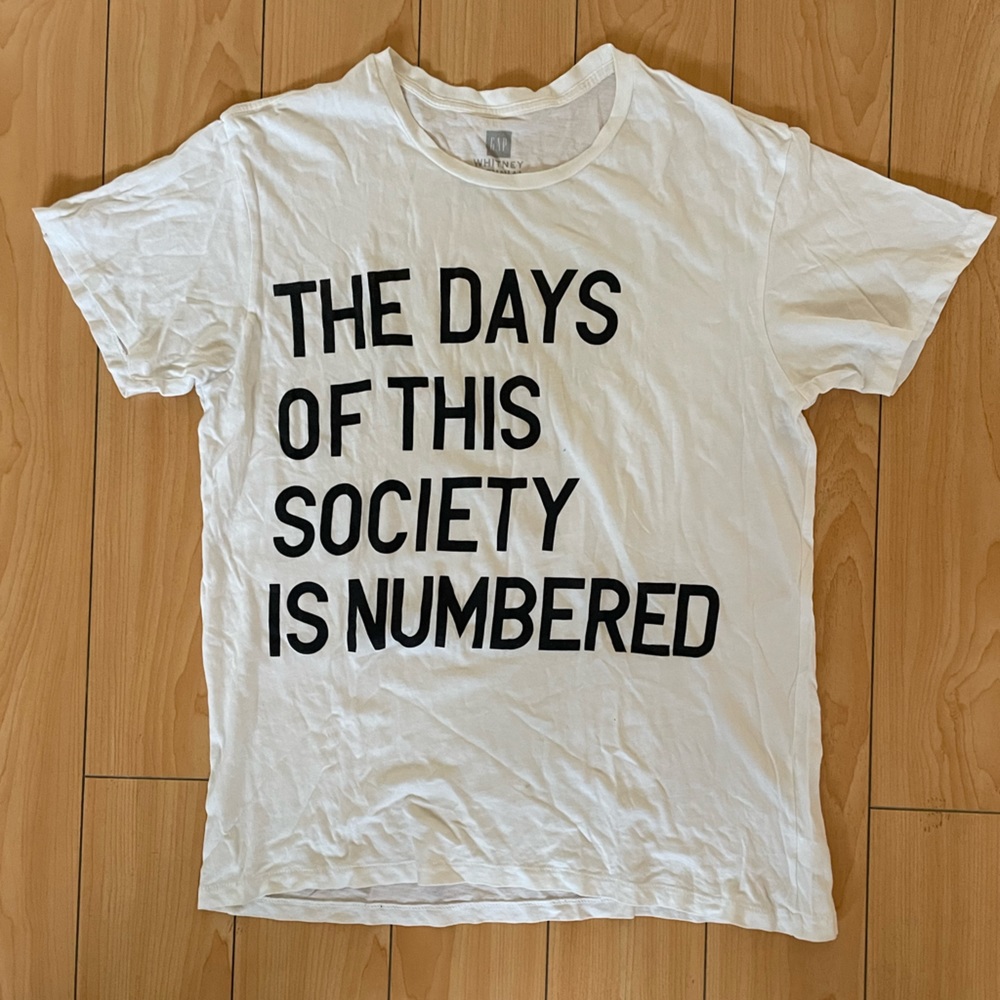 COLLECTABLE: tee